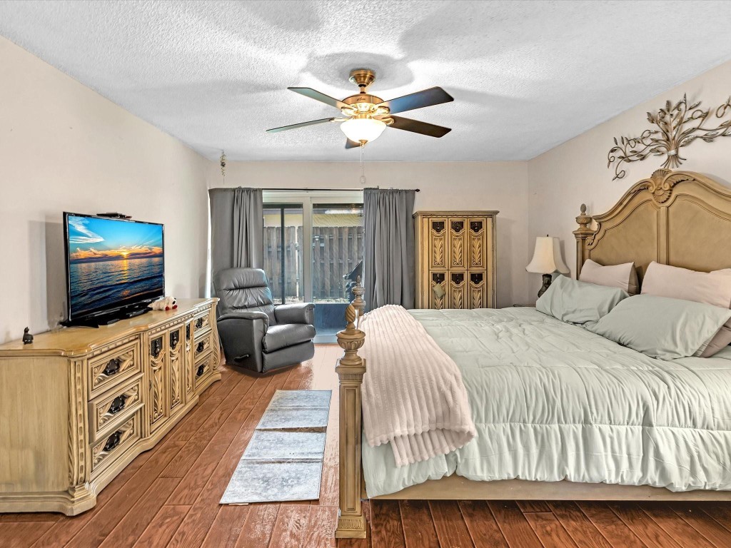 Boulevard North 92-18 B - Residential