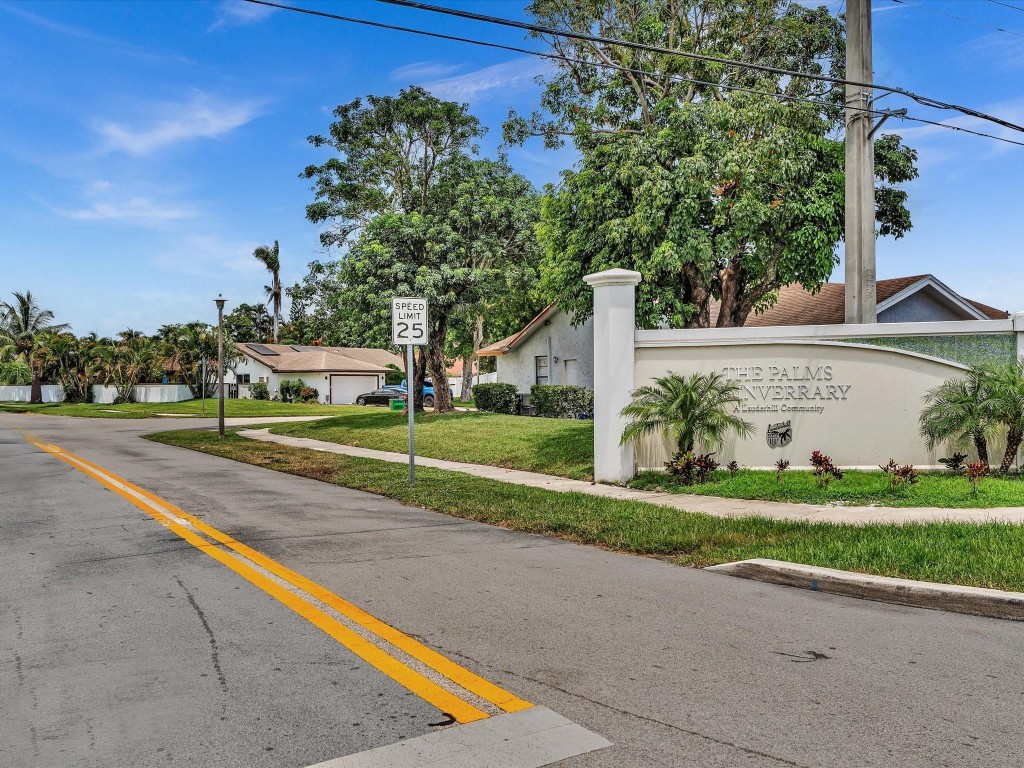Boulevard North 92-18 B - Residential