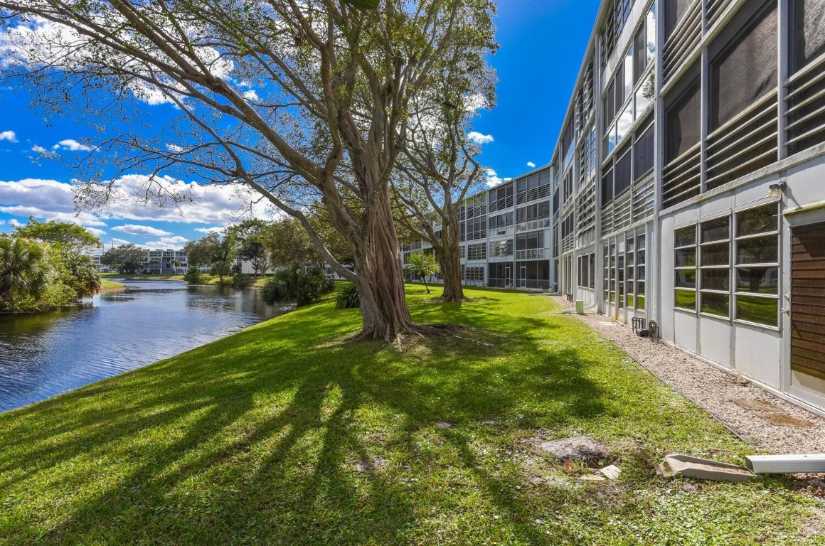 CENTURY VILLAGE EAST - Residential