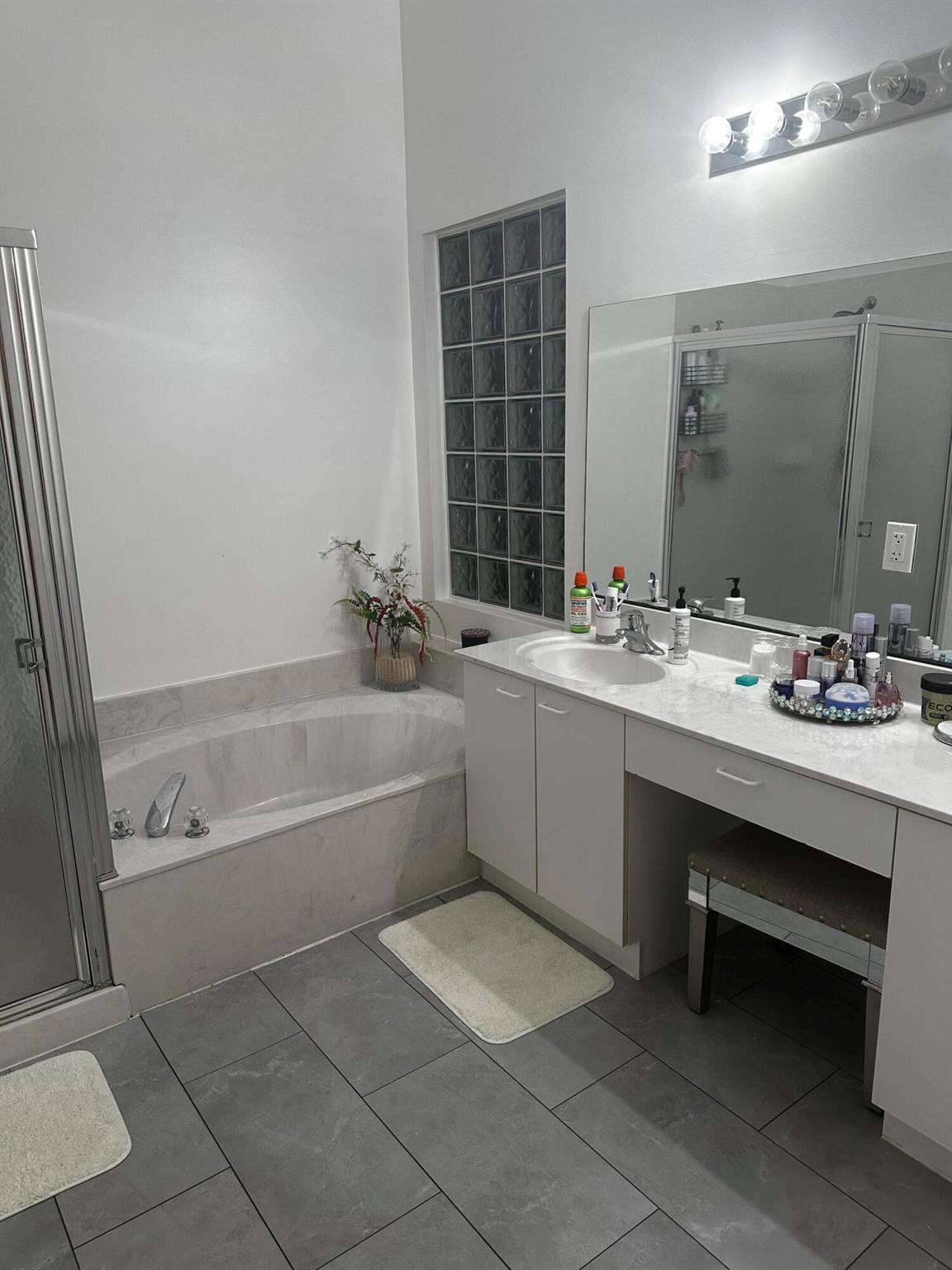 MADISON GREEN 1 PAR B - Residential