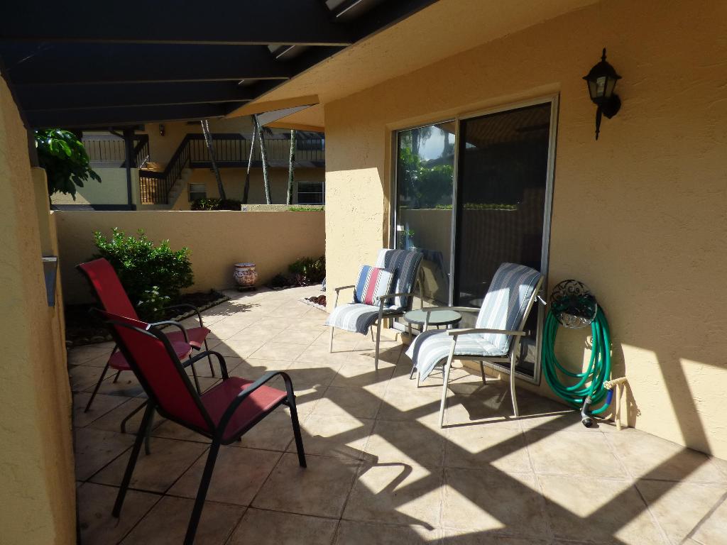 PALM GREENS AT VILLA DEL RAY CONDO II - Residential