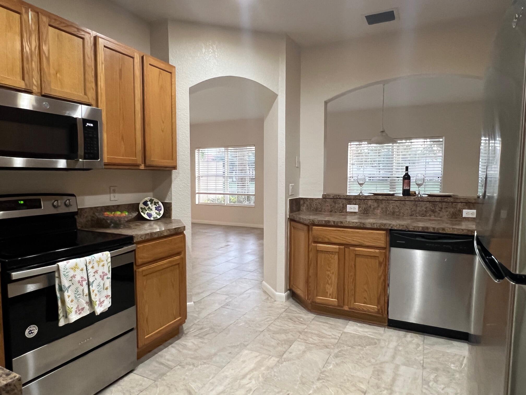 VERONA PALMS - Residential Lease