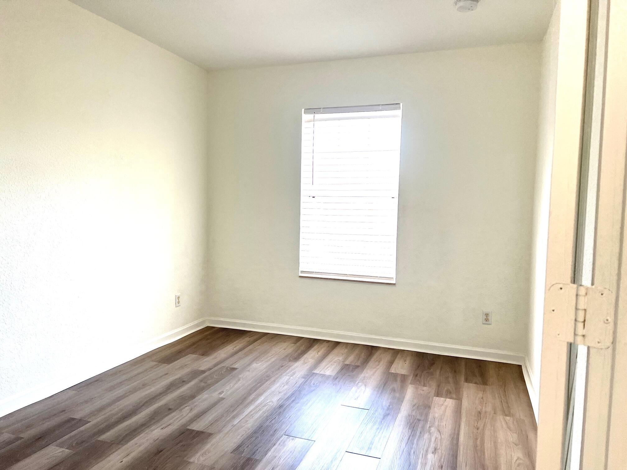 VERONA PALMS - Residential Lease