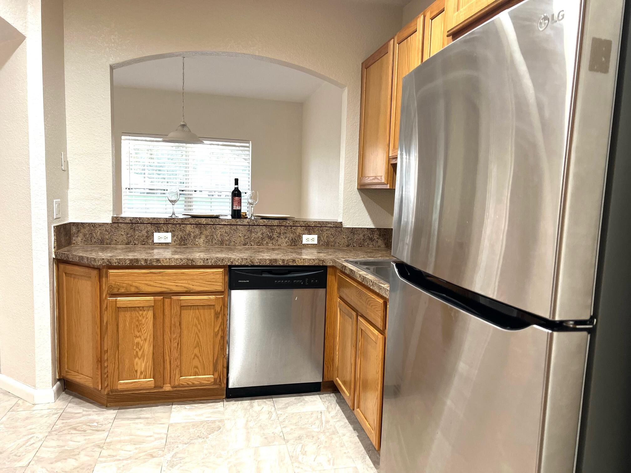 VERONA PALMS - Residential Lease