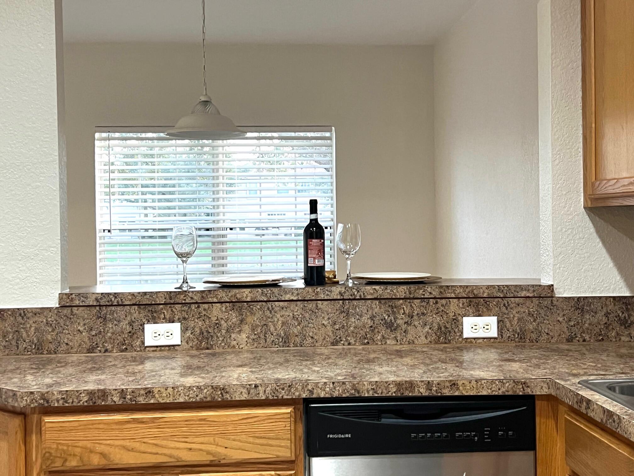 VERONA PALMS - Residential Lease