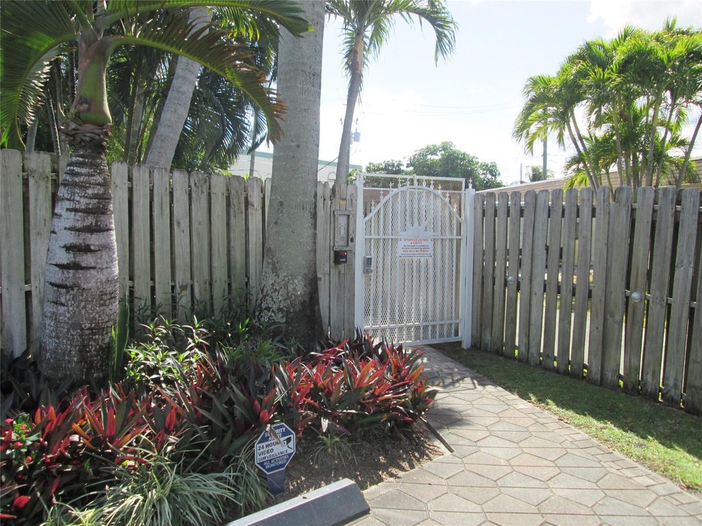 Photo of 1330 Holly Heights Drive #2, Fort Lauderdale, FL 33304 (MLS # F10551456)