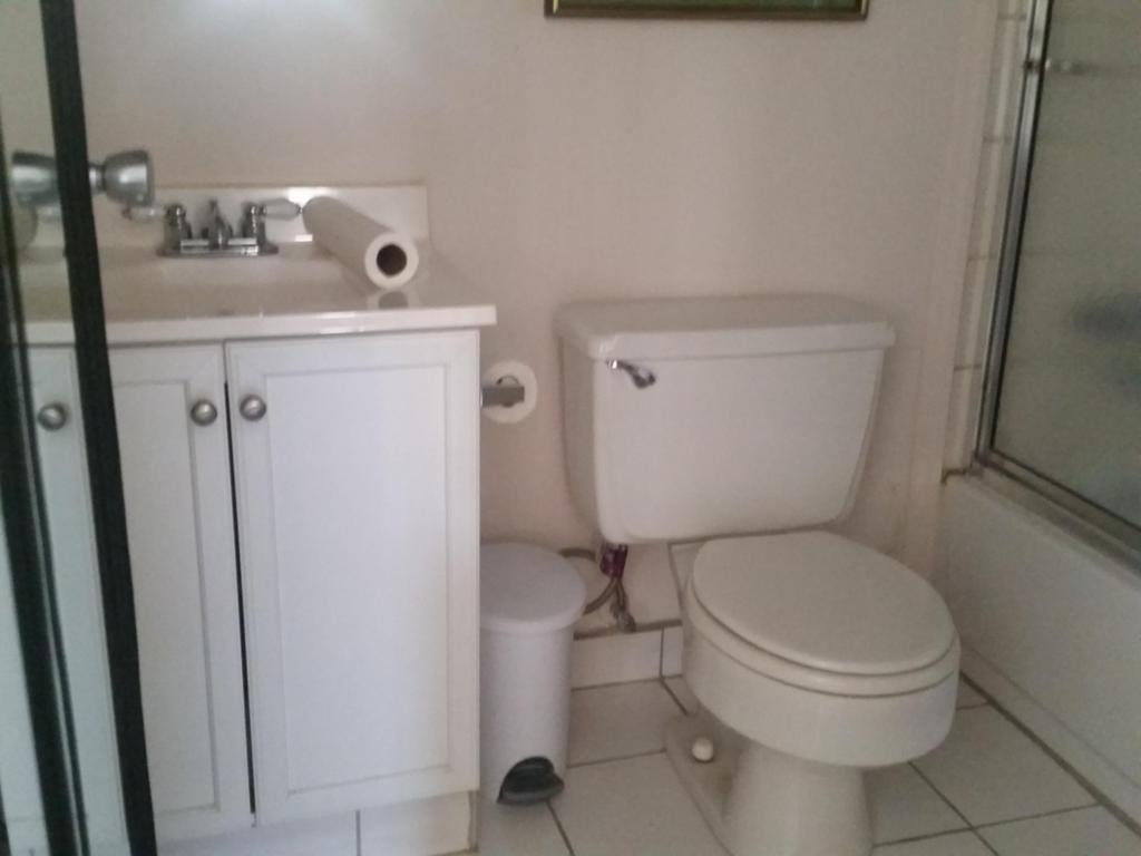 KINGS POINT - Residential Lease