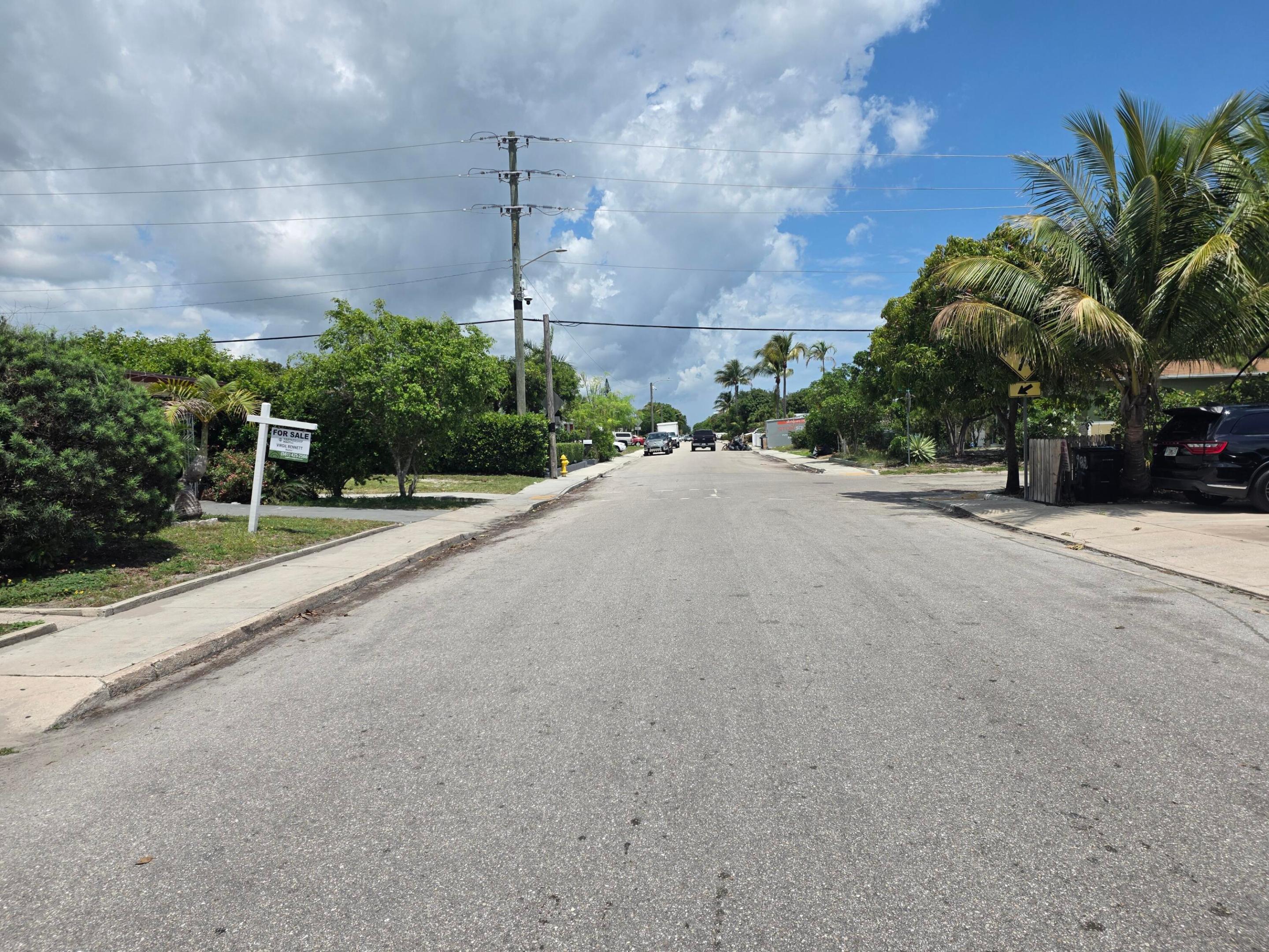 LAKE WORTH TOWN OF - Residential