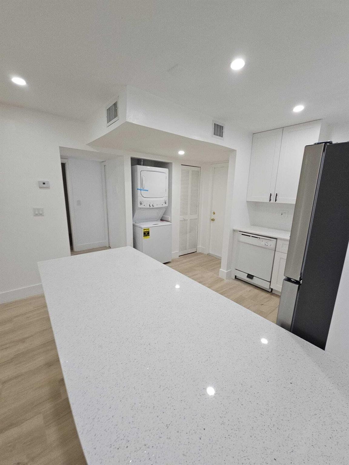 2755 W Atlantic Avenue 212a