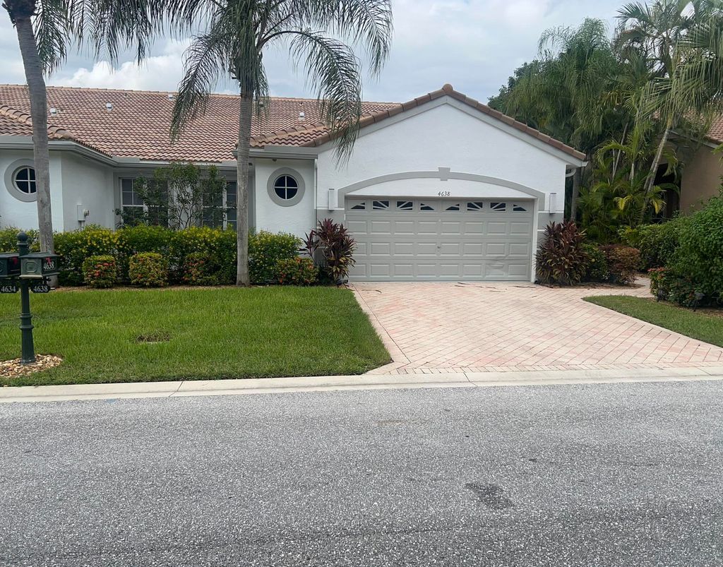 Photo of 4638 Carlton Golf Drive, Lake Worth, FL 33449 (MLS # R11133305)