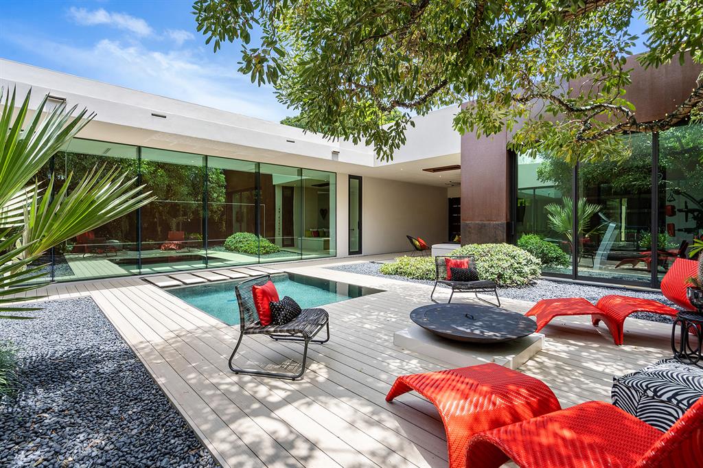 S/D OF 8-46-43, S 1/2 OF E 1/2 OF LOT 8 - Residential