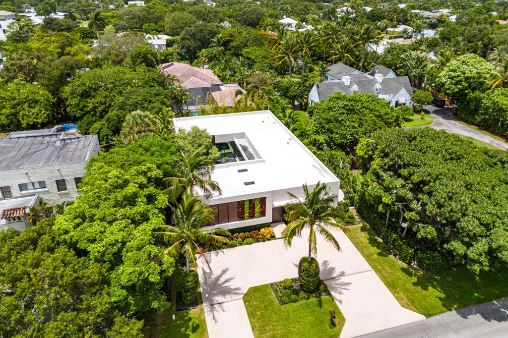 S/D OF 8-46-43, S 1/2 OF E 1/2 OF LOT 8 - Residential