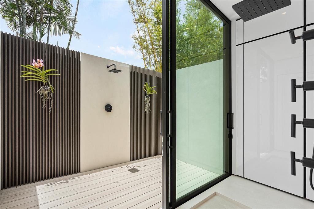 S/D OF 8-46-43, S 1/2 OF E 1/2 OF LOT 8 - Residential