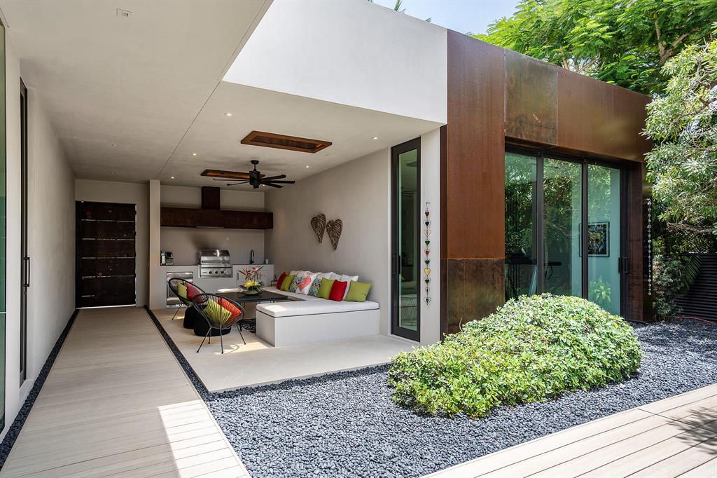 S/D OF 8-46-43, S 1/2 OF E 1/2 OF LOT 8 - Residential