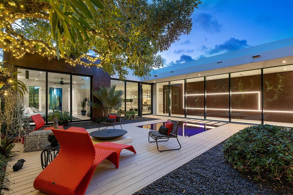 S/D OF 8-46-43, S 1/2 OF E 1/2 OF LOT 8 - Residential