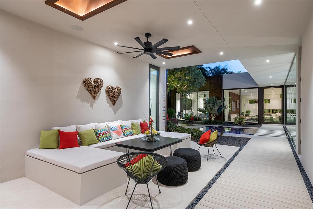 S/D OF 8-46-43, S 1/2 OF E 1/2 OF LOT 8 - Residential