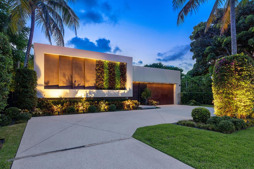 S/D OF 8-46-43, S 1/2 OF E 1/2 OF LOT 8 - Residential