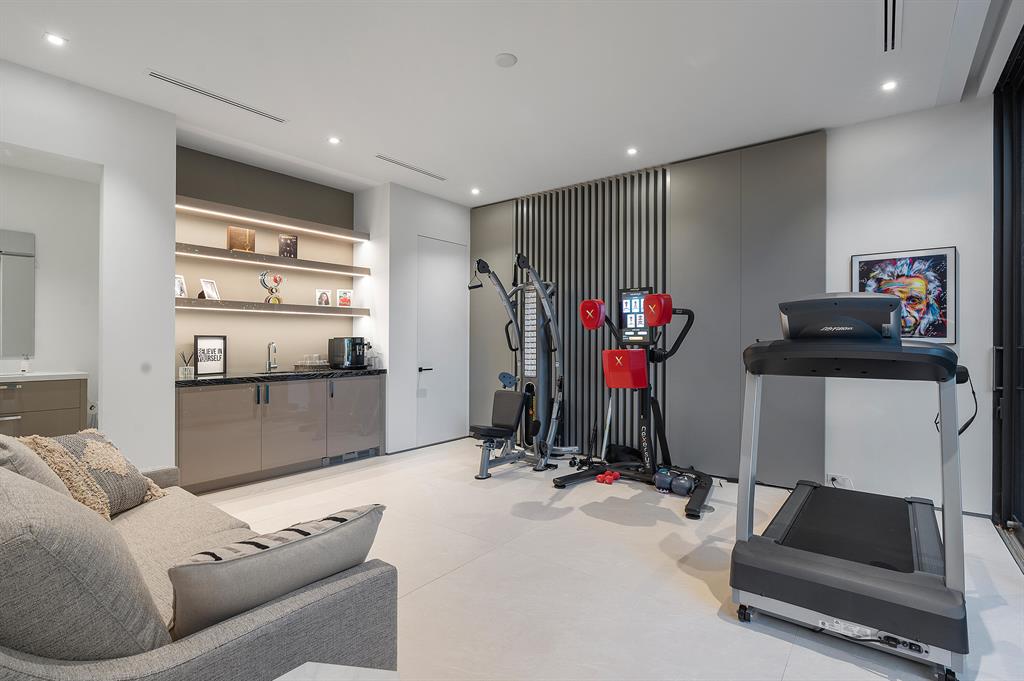 S/D OF 8-46-43, S 1/2 OF E 1/2 OF LOT 8 - Residential