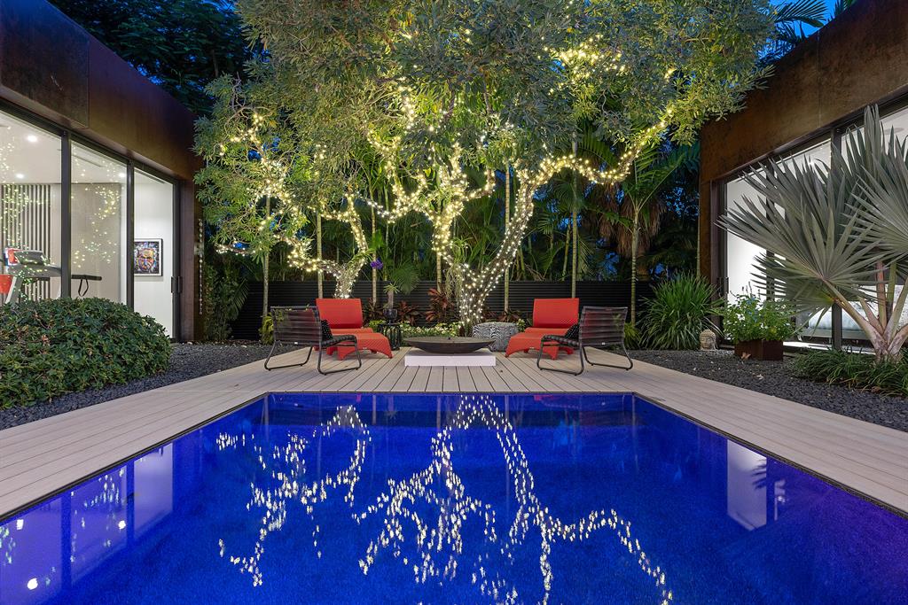 S/D OF 8-46-43, S 1/2 OF E 1/2 OF LOT 8 - Residential