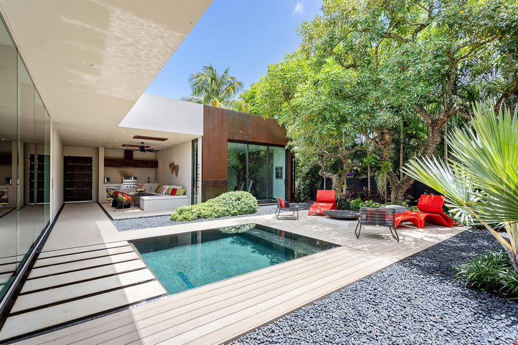 S/D OF 8-46-43, S 1/2 OF E 1/2 OF LOT 8 - Residential