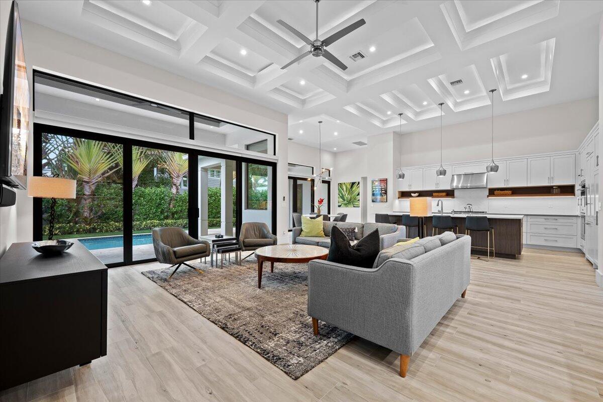 JUPITER INLET BEACH COLONY - Residential