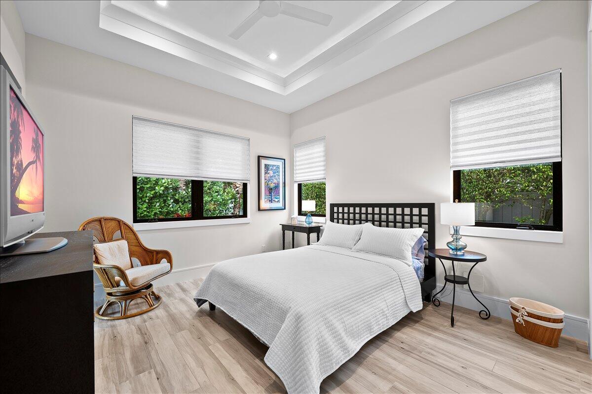 JUPITER INLET BEACH COLONY - Residential