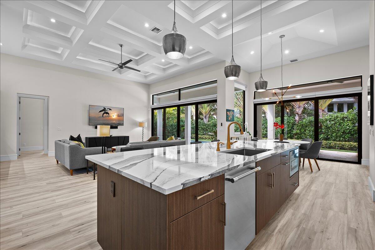 JUPITER INLET BEACH COLONY - Residential