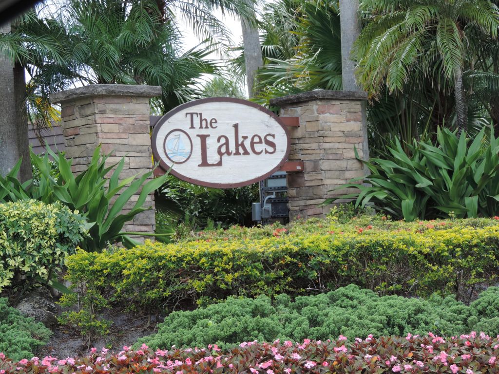 Photo of 1501 15th Court, Jupiter, FL 33477 (MLS # R10792403)