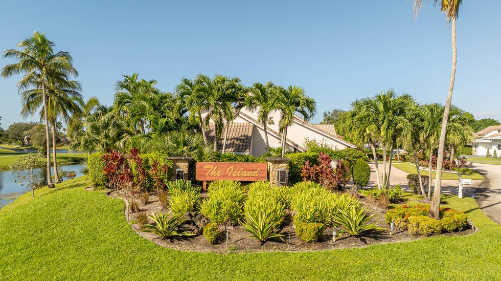 Photo of 8610 BANYAN Way, Tamarac, FL 33321 (MLS # B26091122)