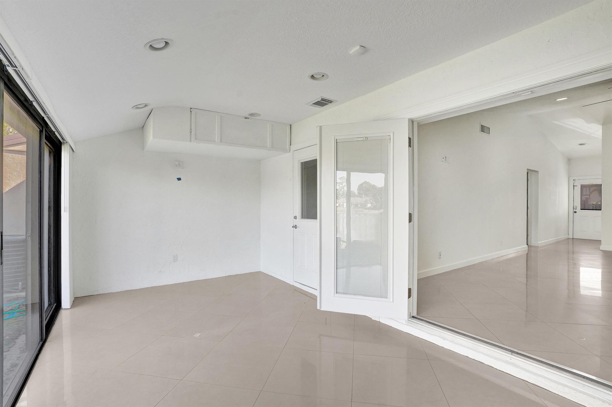 PINE RIDGE NORTH II CONDO - Residential Lease