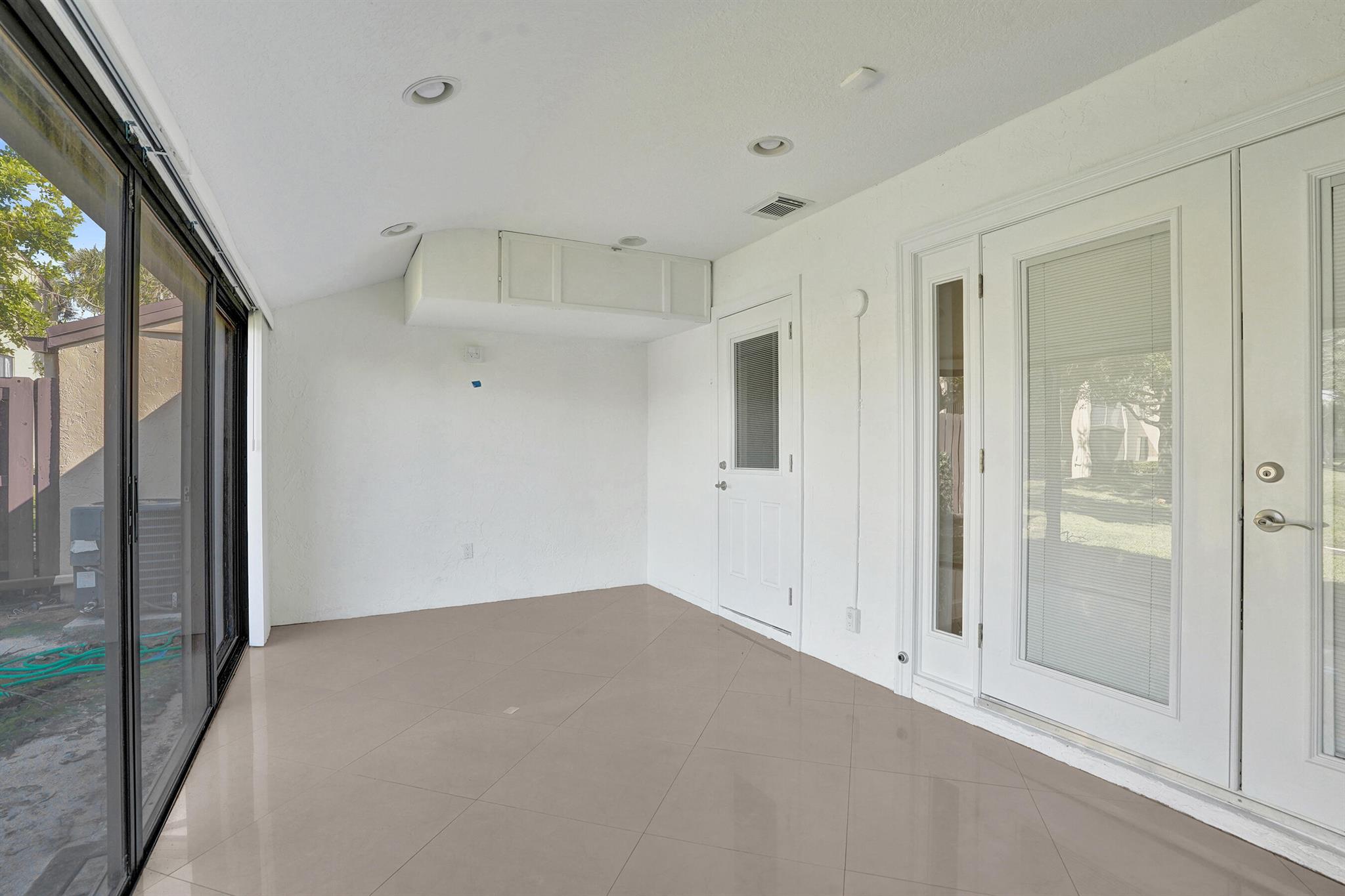 PINE RIDGE NORTH II CONDO - Residential Lease