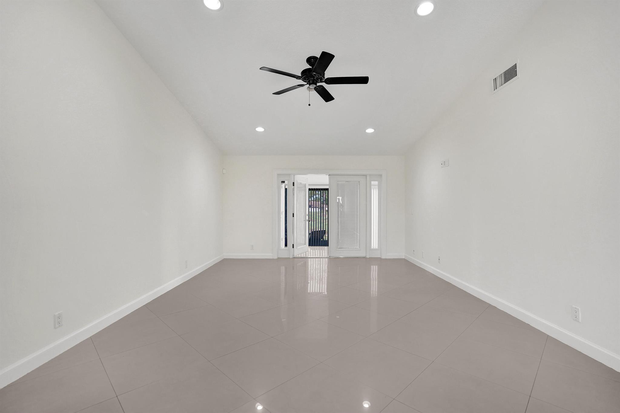 PINE RIDGE NORTH II CONDO - Residential Lease