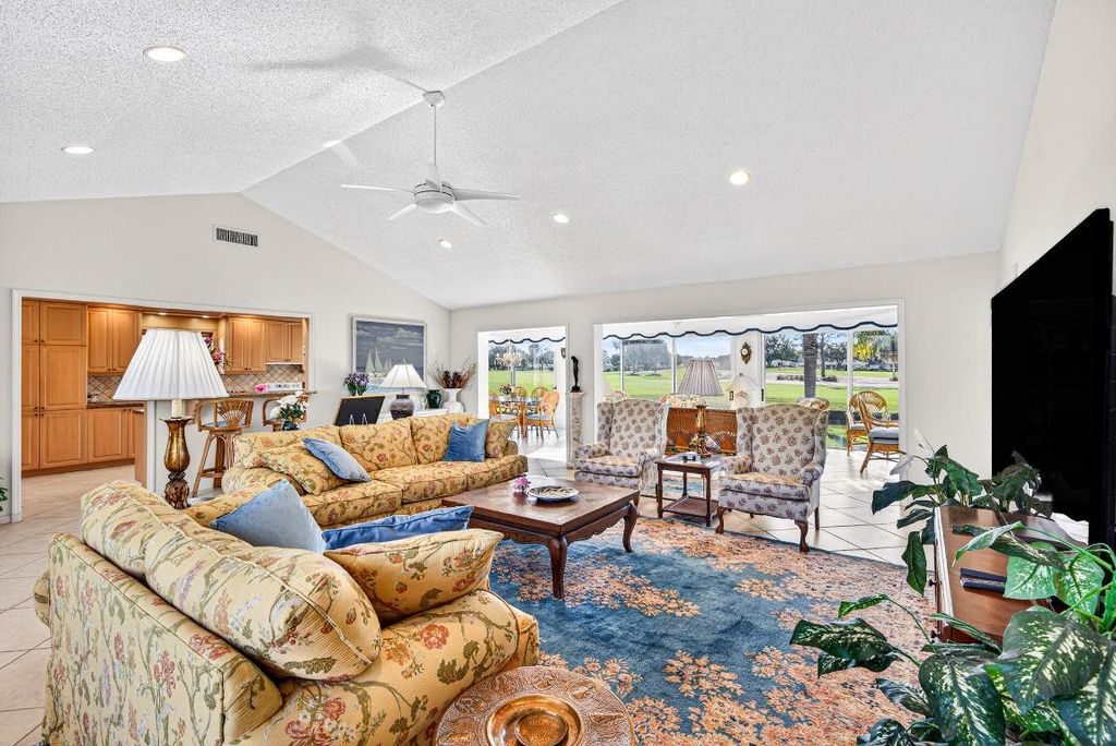 Photo of 4524 Sanderling Lane, Boynton Beach, FL 33436 (MLS # R11156104)