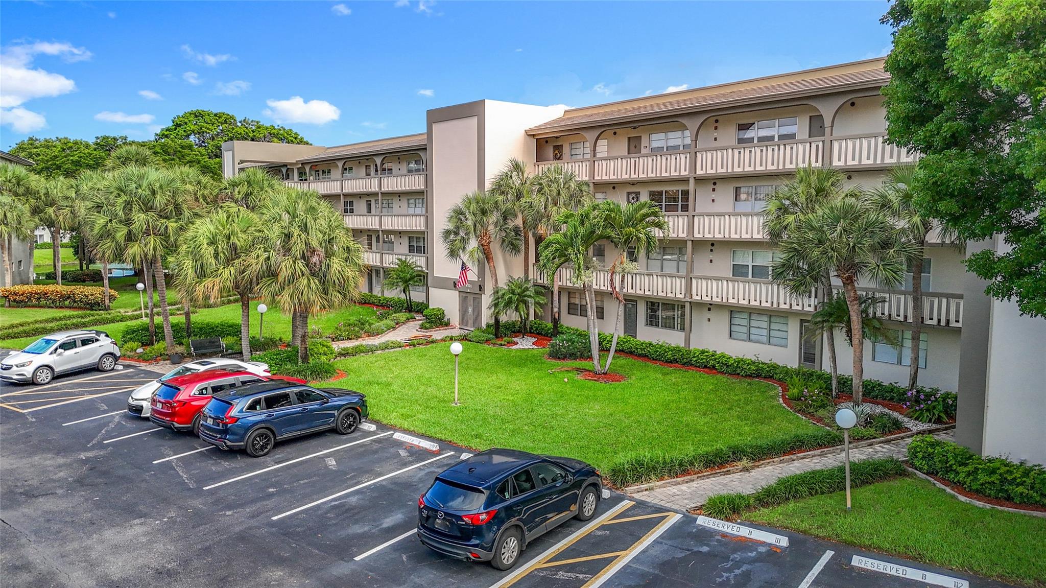 4701 Martinique Dr L1