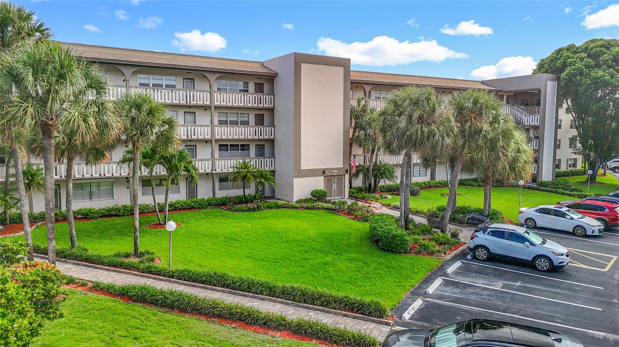 4701 Martinique Dr L1