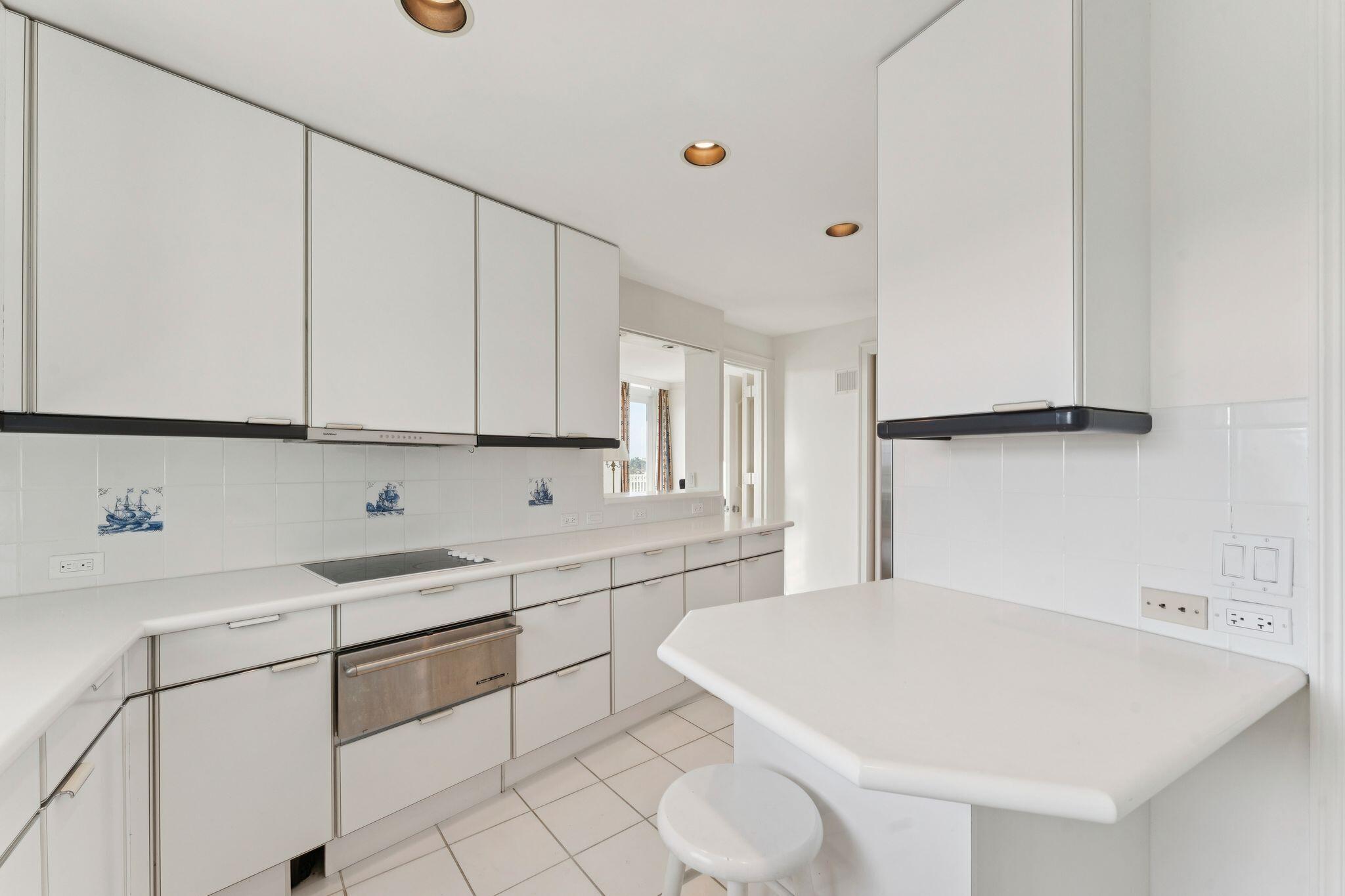 1 Royal Palm Way Condo - Residential