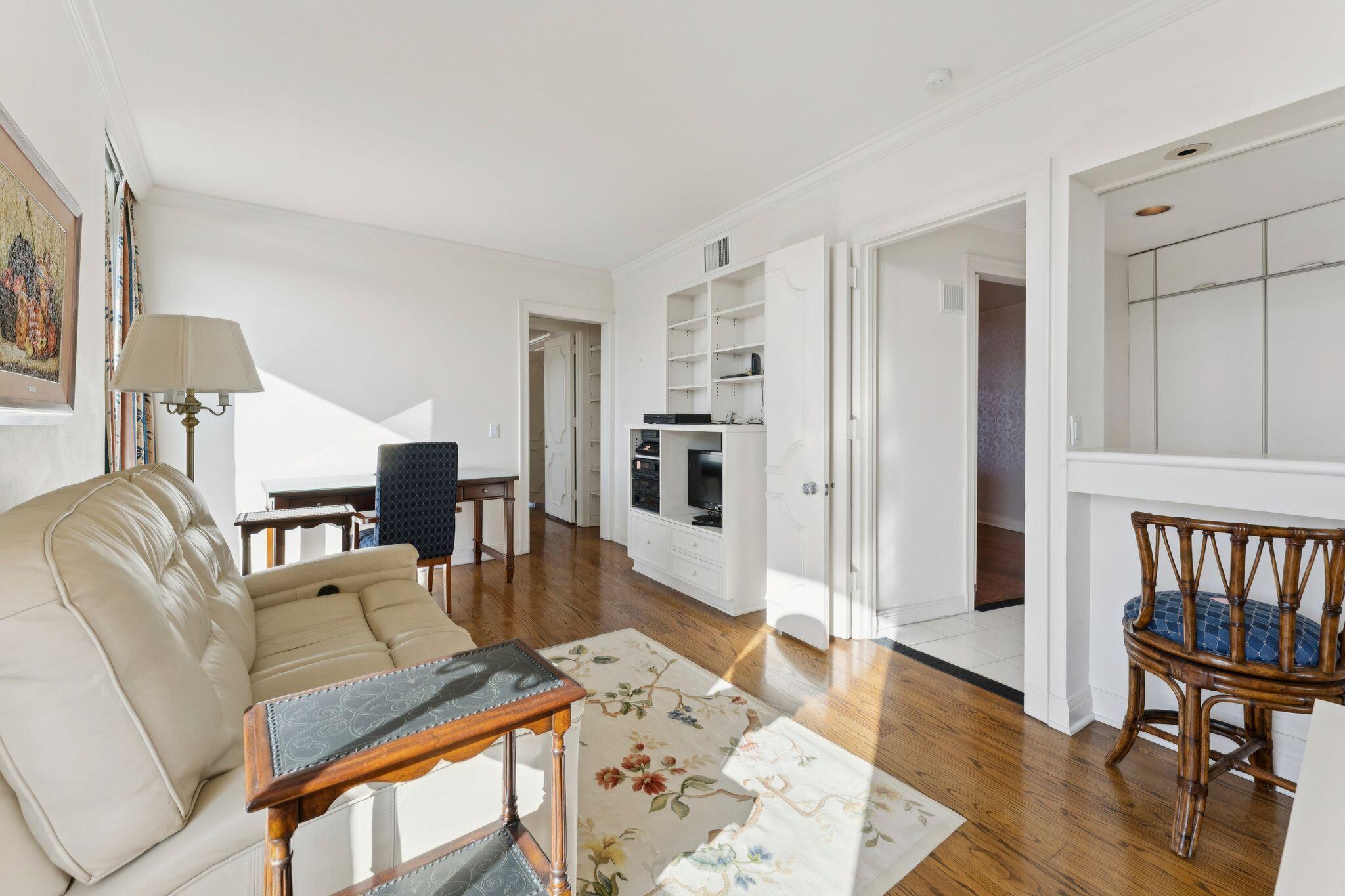 1 Royal Palm Way Condo - Residential