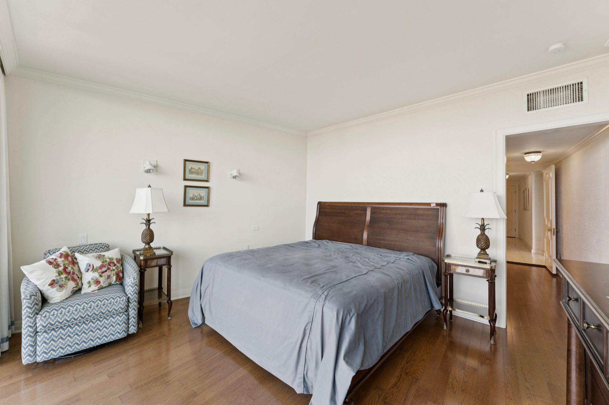 1 Royal Palm Way Condo - Residential