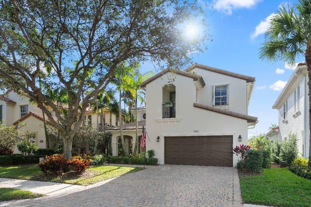 Photo of 2103 Spring Court, Palm Beach Gardens, FL 33410 (MLS # R10938544)