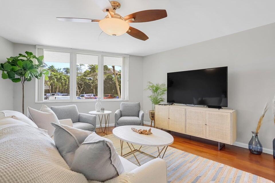 REGENCY HIGHLAND - Residential Lease