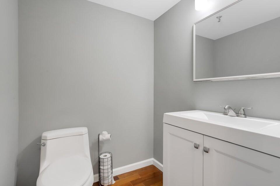 REGENCY HIGHLAND - Residential Lease