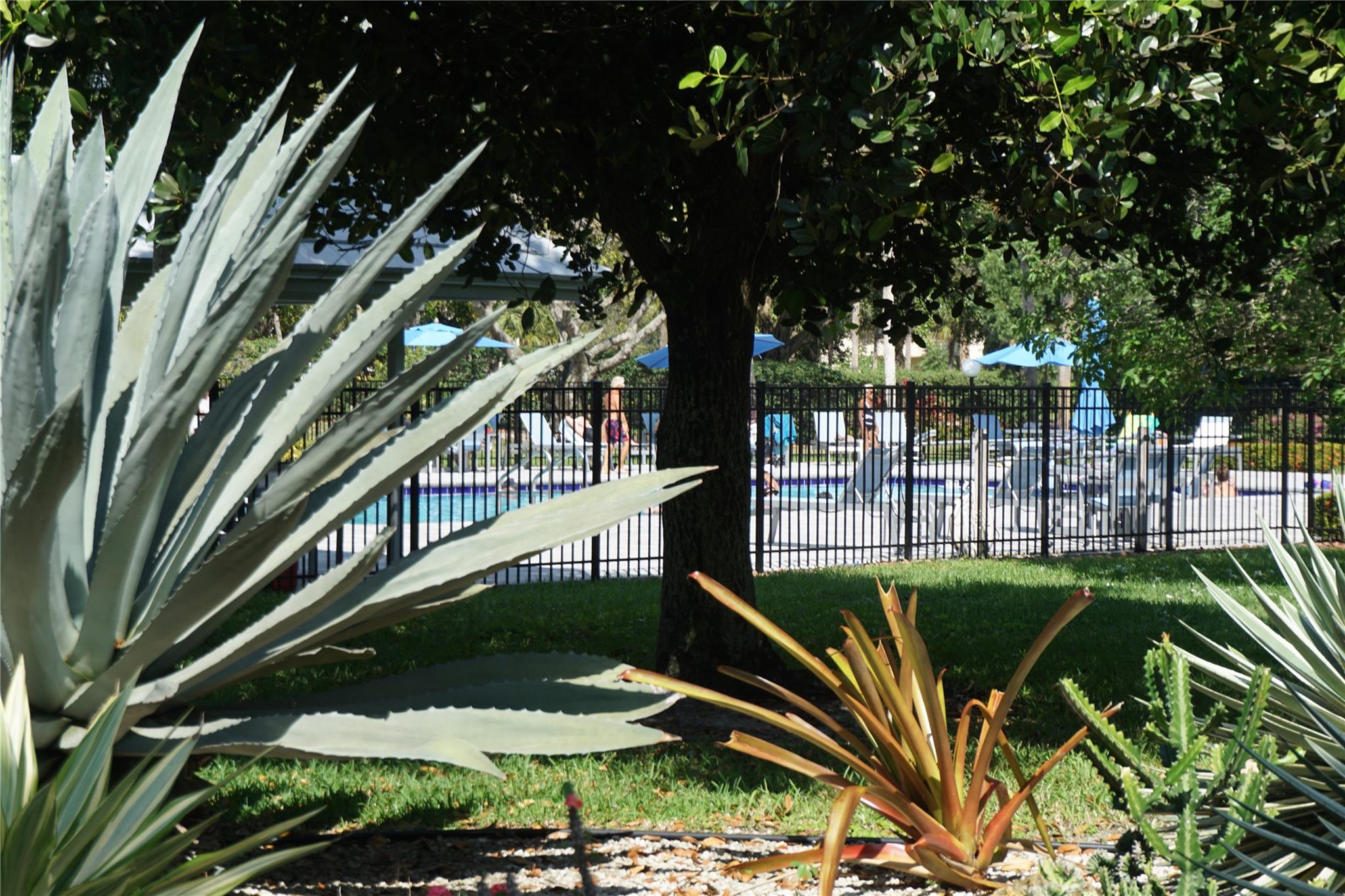 VICTORIA VILLAGE H - Residential