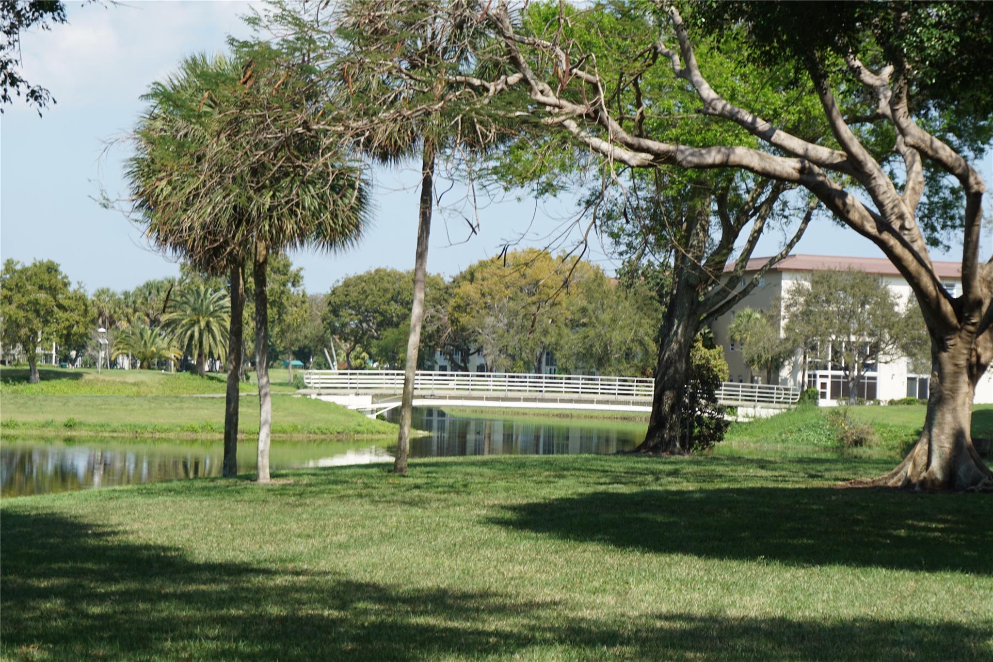 VICTORIA VILLAGE H - Residential