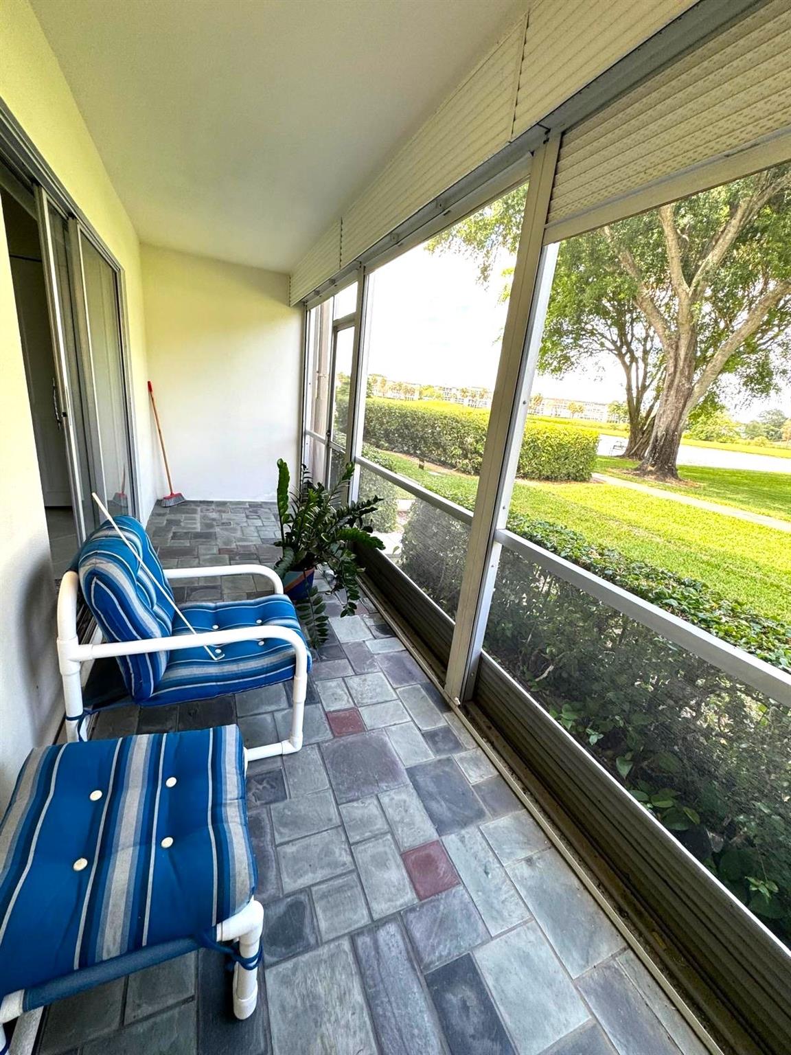 VICTORIA VILLAGE H - Residential