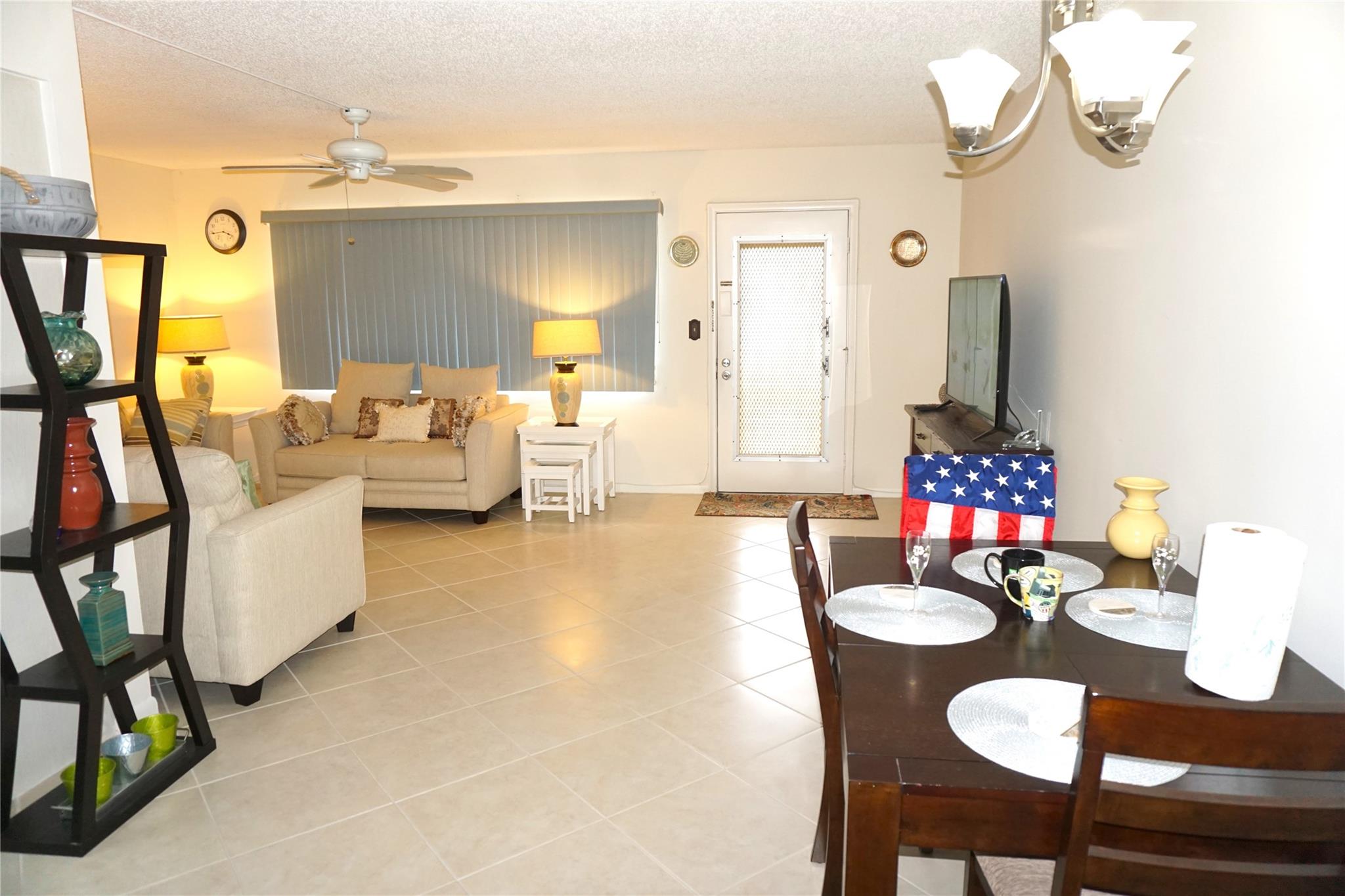 VICTORIA VILLAGE H - Residential