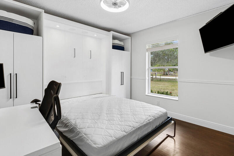 Loxahatchee - Residential