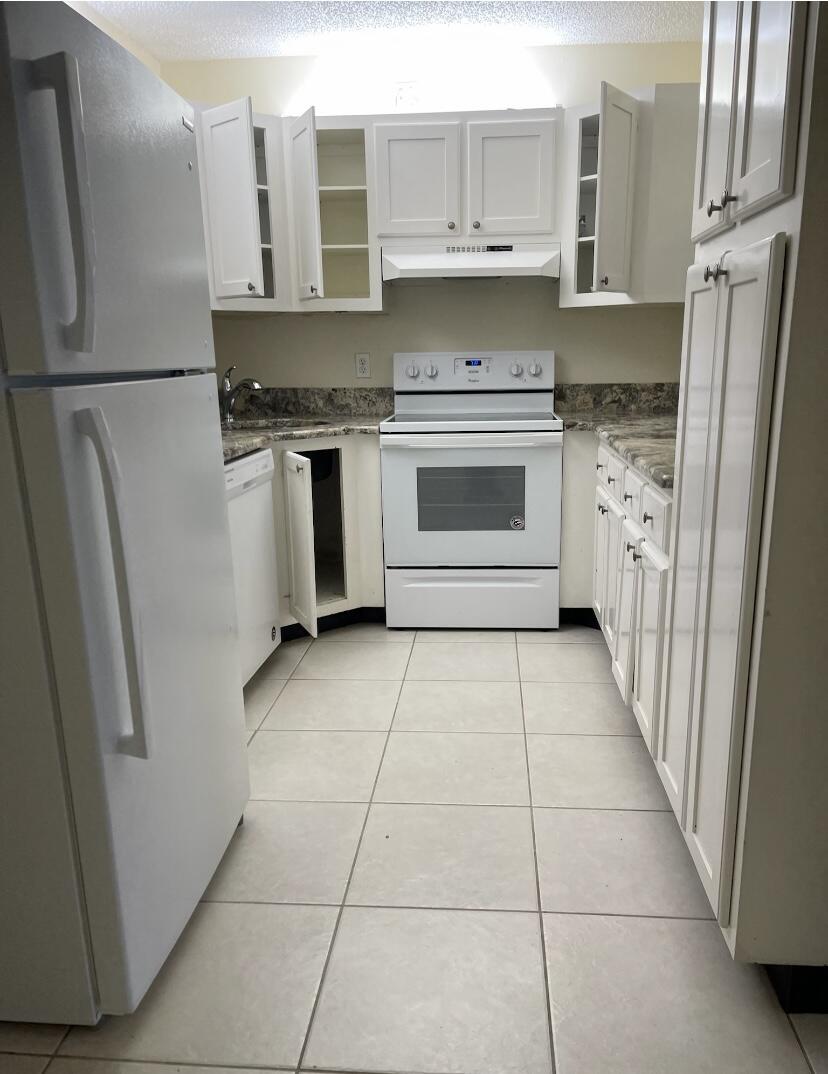 PALM CLUB VILLAGE I CONDO - Residential