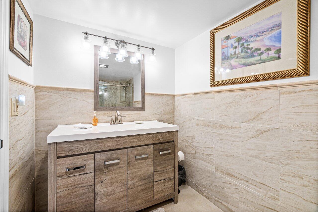 FAIRWAY PARK CONDO - Residential