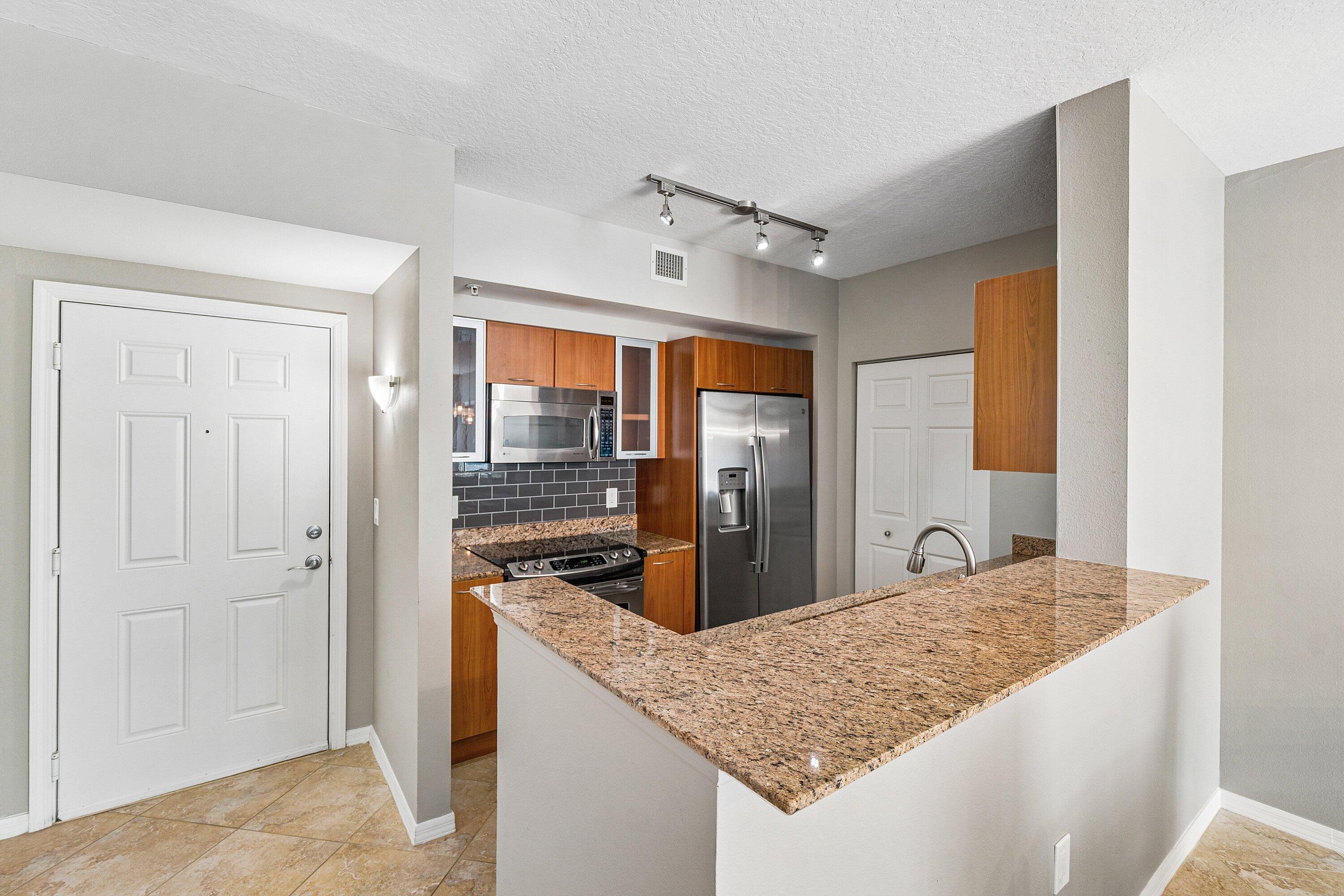 700 E Boynton Beach Boulevard 803