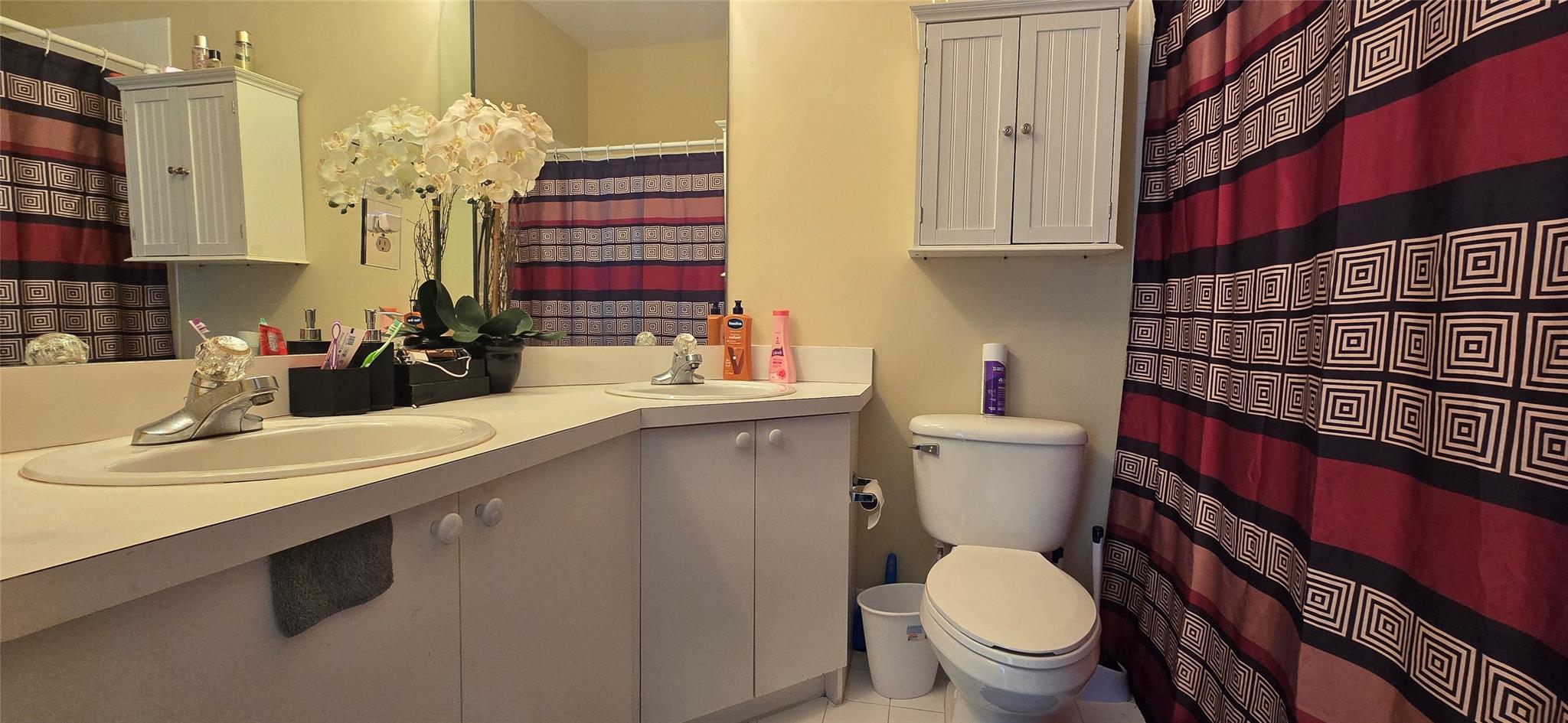 Rokest Apts Of Tamarac - Residential Lease